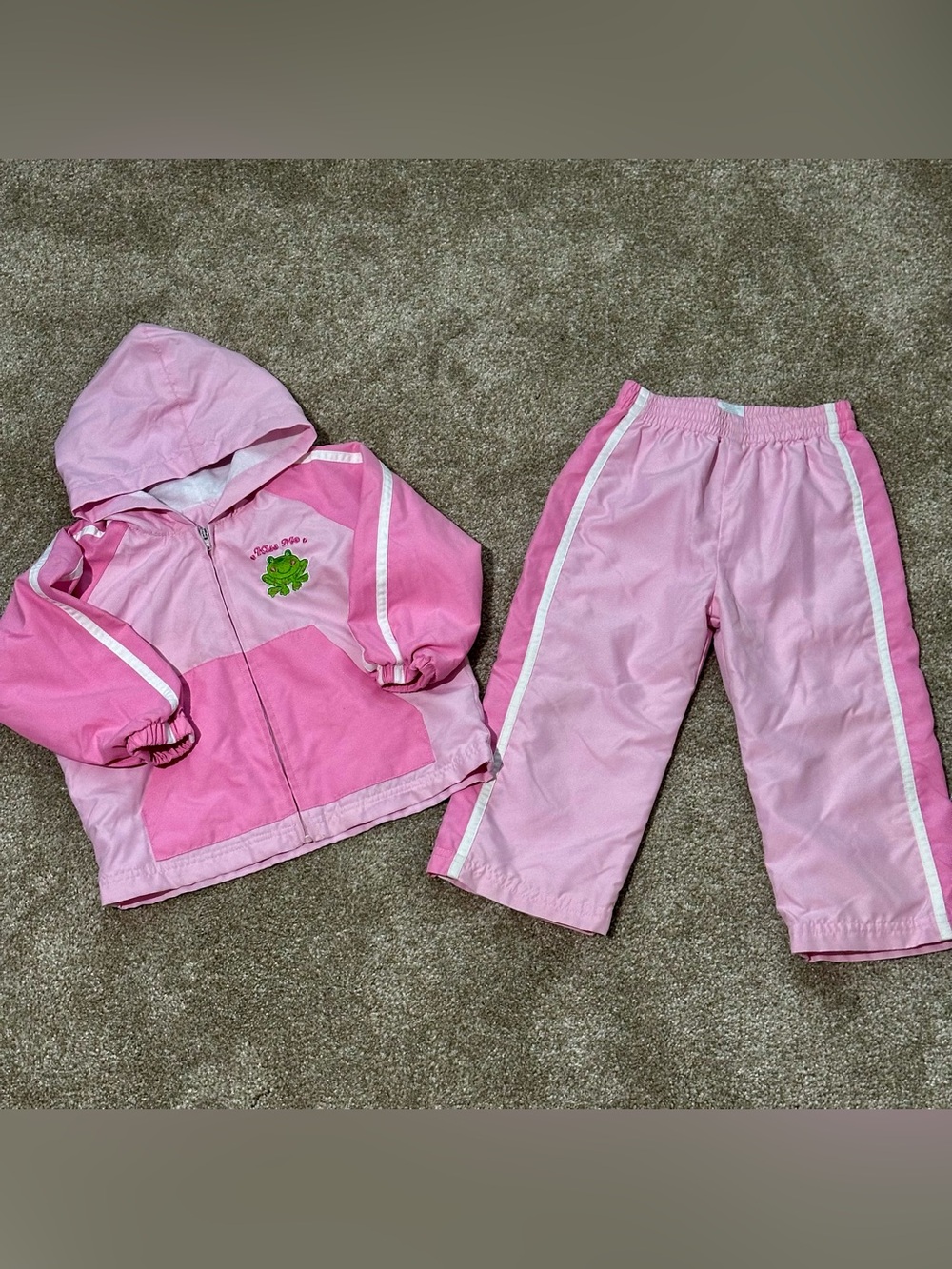 Y2K Toddler Girls Pink Windbreaker Set w/ embroidered Frog detail